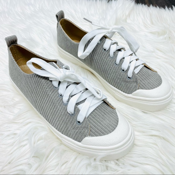 Grey ribbed sneaker - Picture 4 of 7